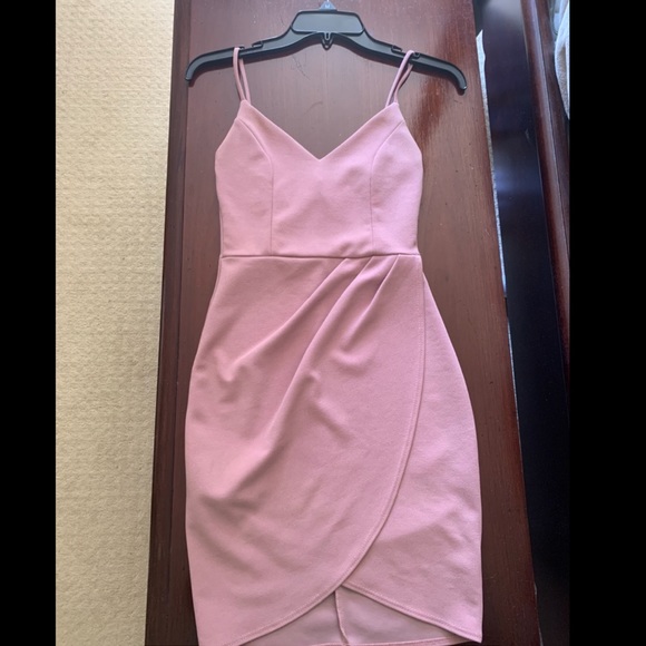 Lulu’s Bodycon Dress - Picture 1 of 3